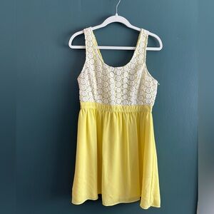 Forever 21 Yellow Party Coquette Girl Dress with White Crochet Bodice size L EUC